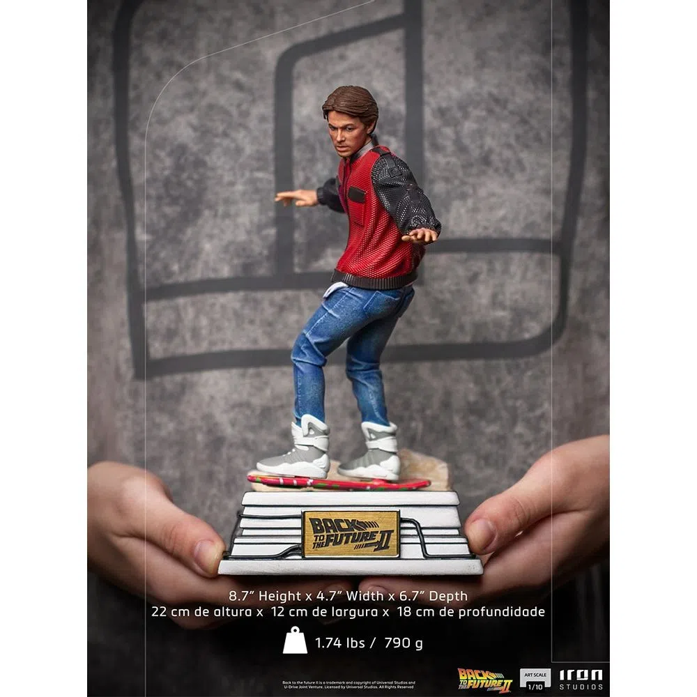 Estátua Marty McFly on Hoverboard - Back to the Future - Art Scale 1/10 -  Iron Studios ( De Volta Para o Futuro) - ZONA DE GEEK