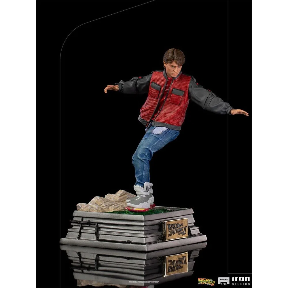 Estátua Marty McFly on Hoverboard - Back to the Future - Art Scale 1/10 - Iron Studios ( De Volta Para o Futuro)