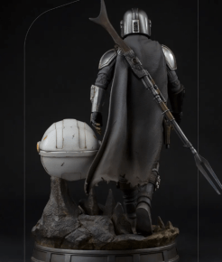 Iron Studios The Mandalorian and The Child Legacy Replica 1/4 - The Mandalorian