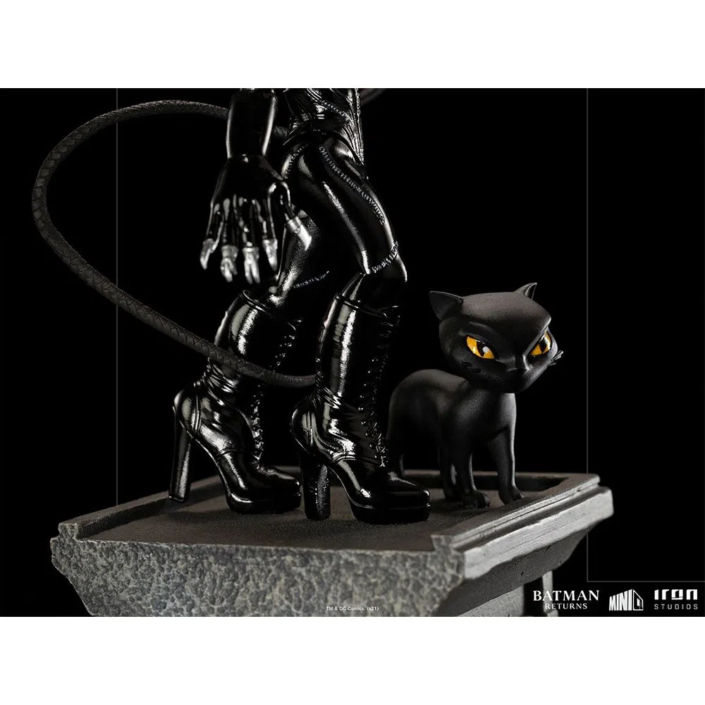 Estátua Catwoman Returns - Batman Returns - MiniCo - Iron Studios (Mulher Gato)